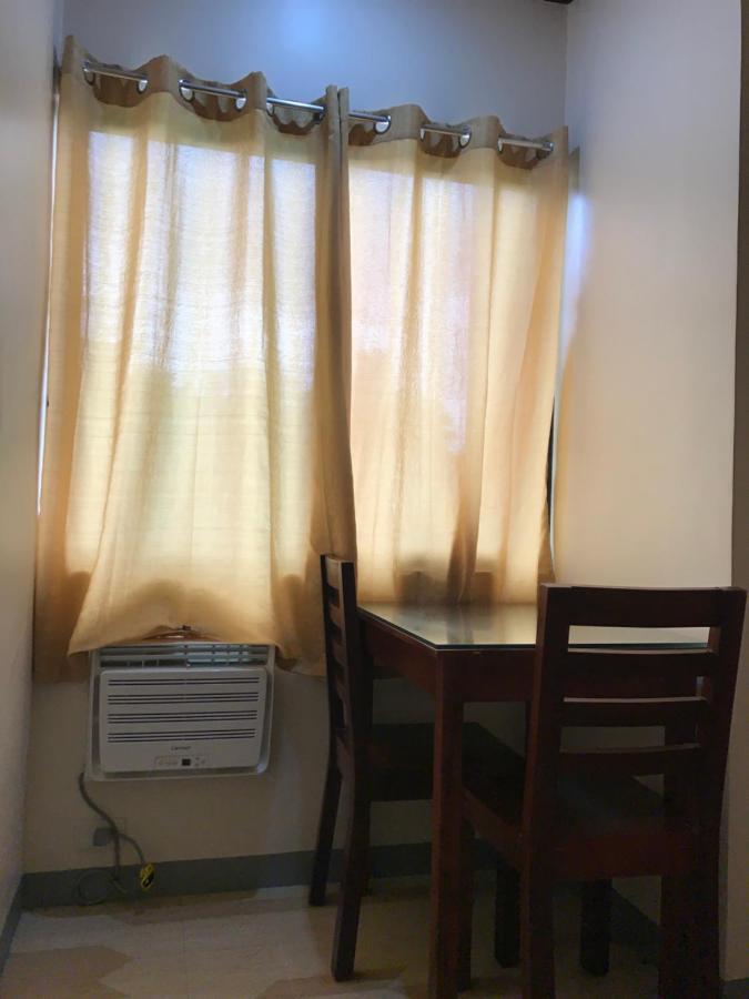 Drew Hostel Tagbilaran-stad Buitenkant foto